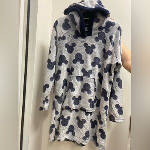 Disney Women's Mickey Cozy Hooded Fleece Lounger Sleepwear Pullover Robe Medium